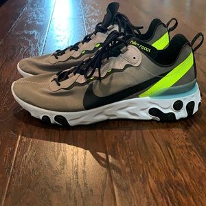 Nike React element “Pumice”